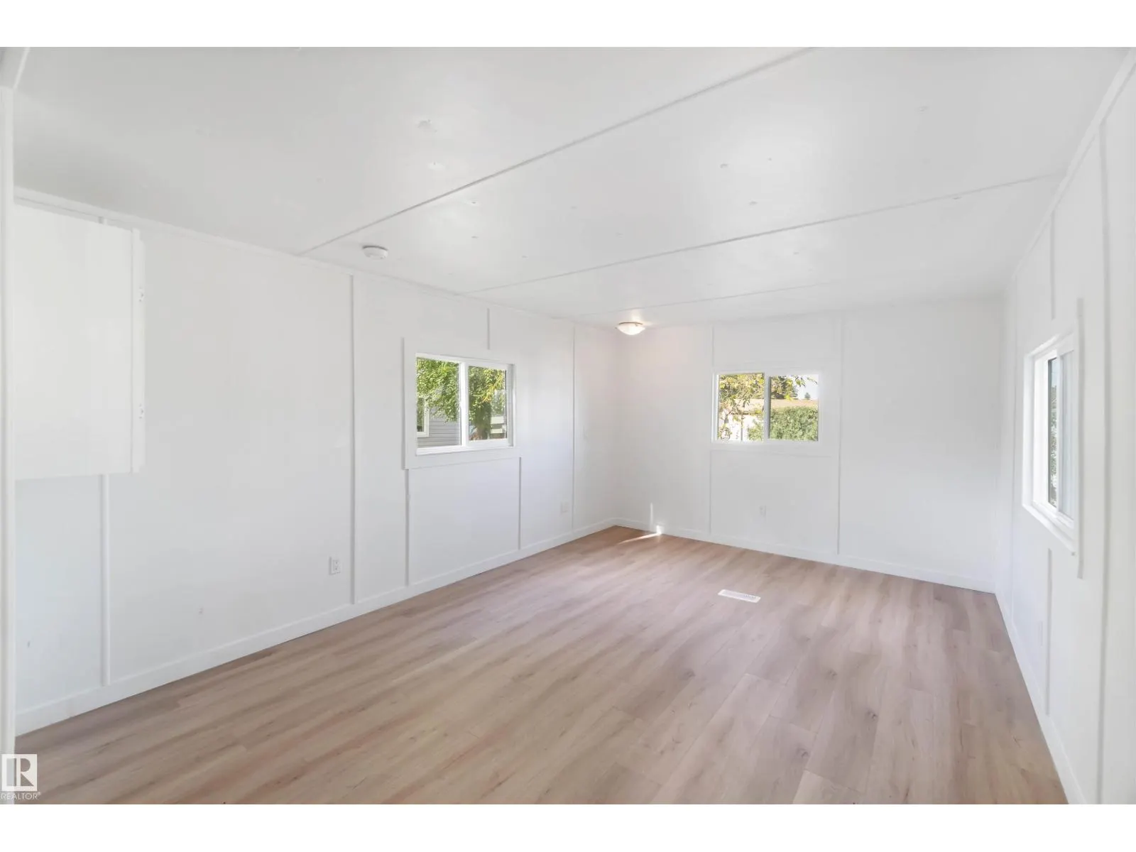 #118 305 Calahoo RD