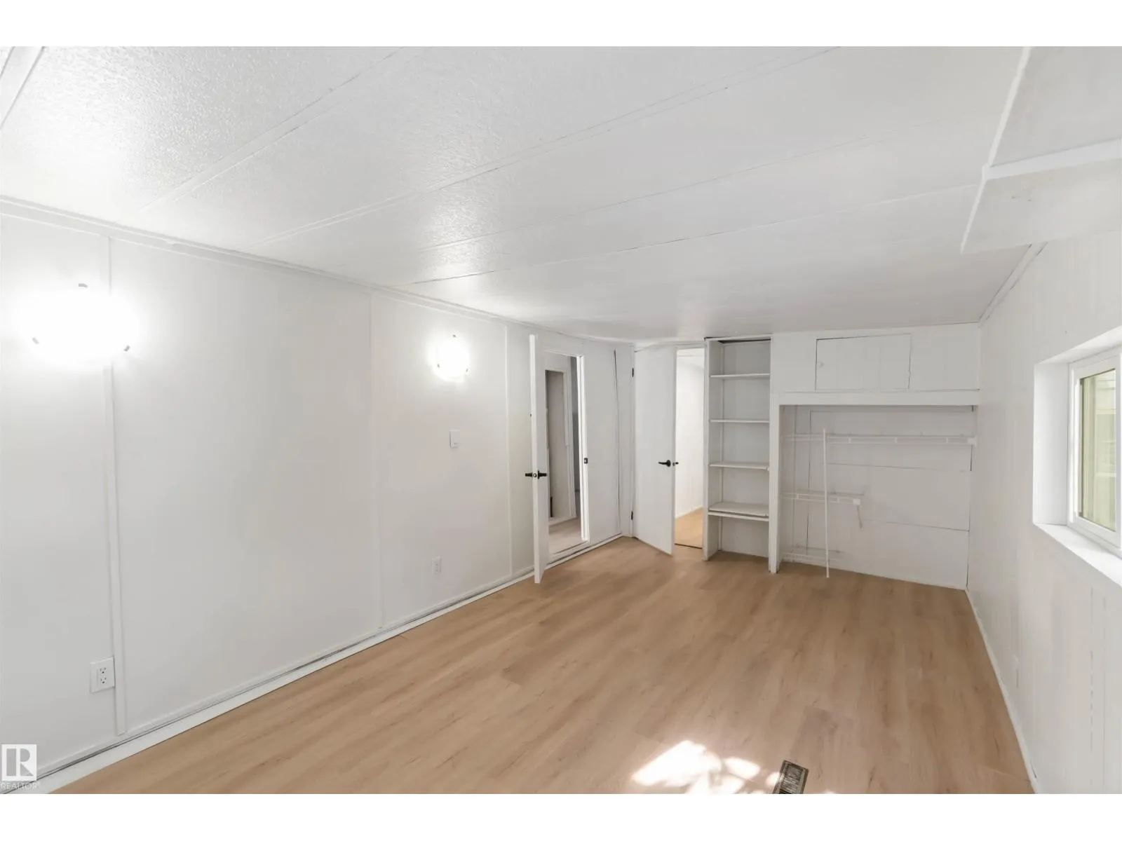 #118 305 Calahoo RD