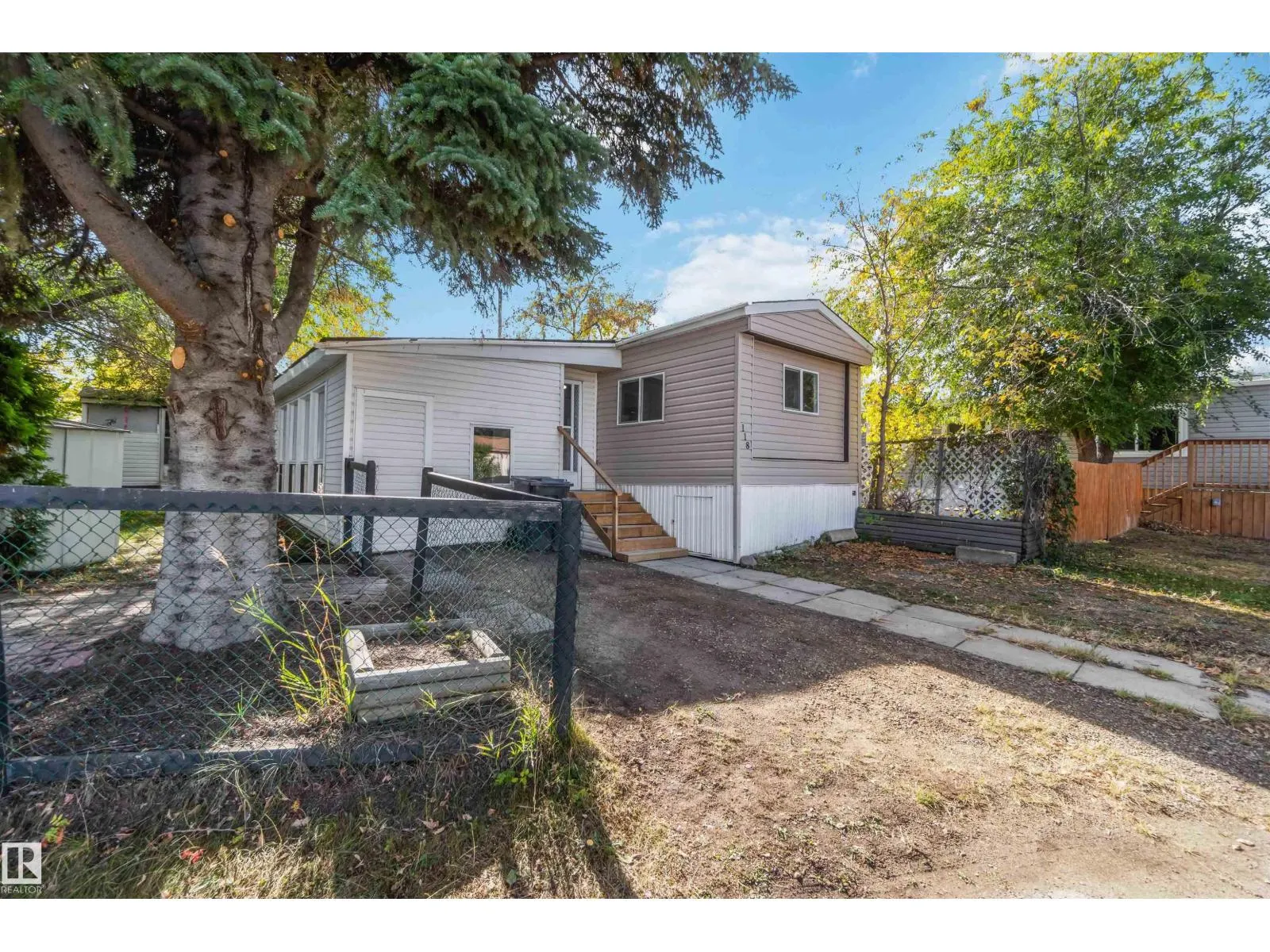 #118 305 Calahoo RD