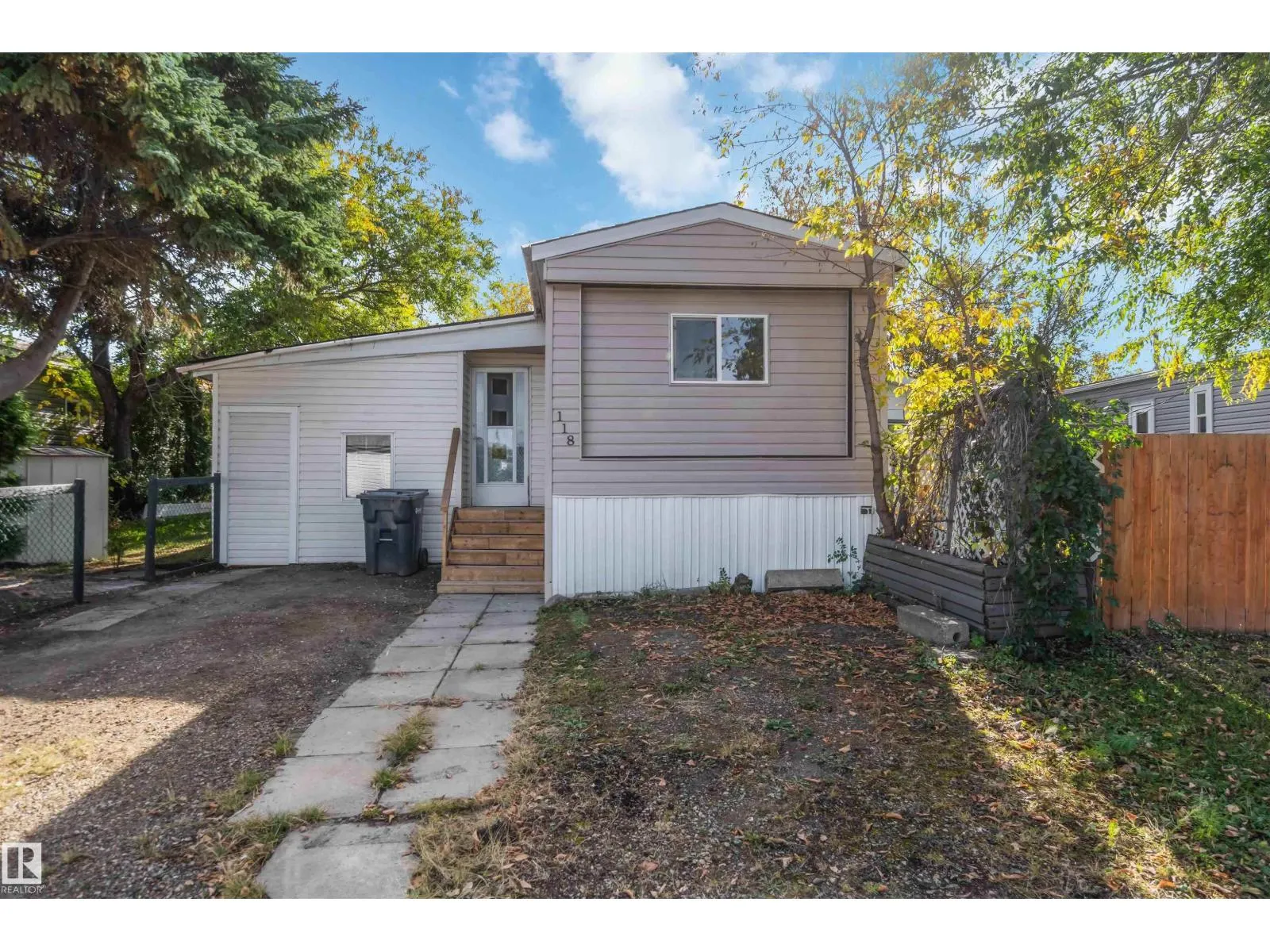 #118 305 Calahoo RD