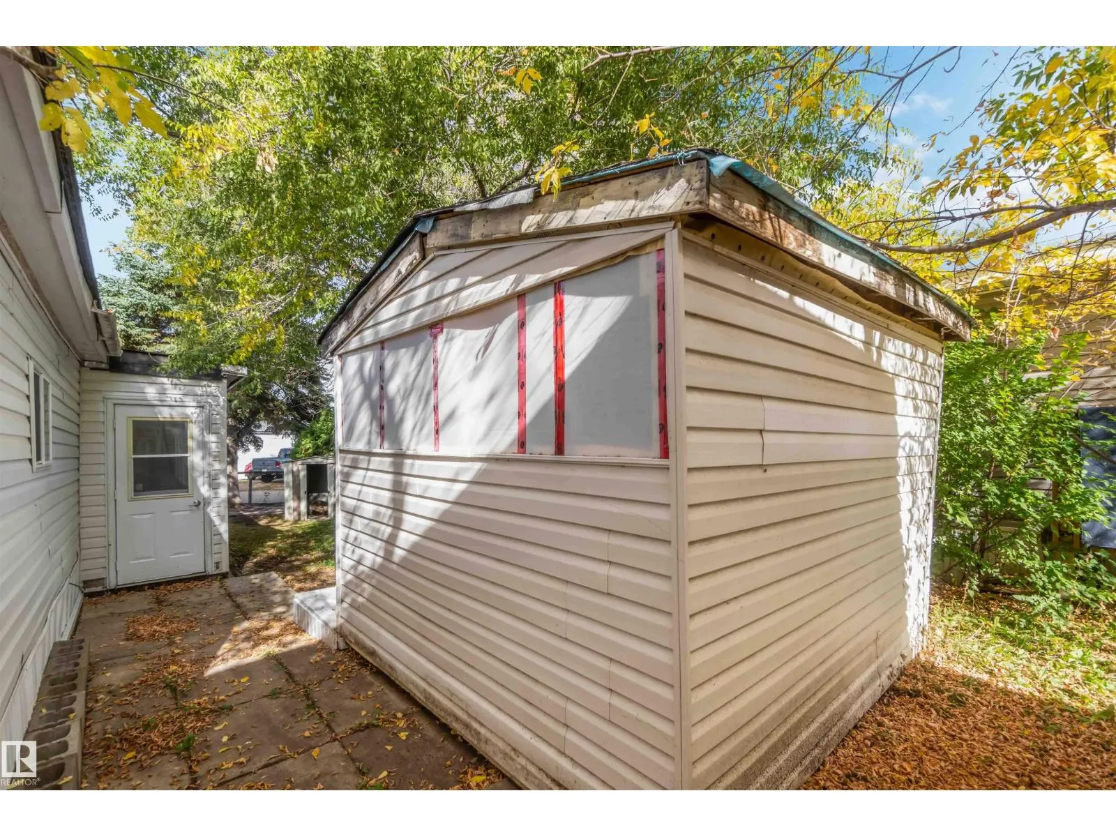 #118 305 Calahoo RD