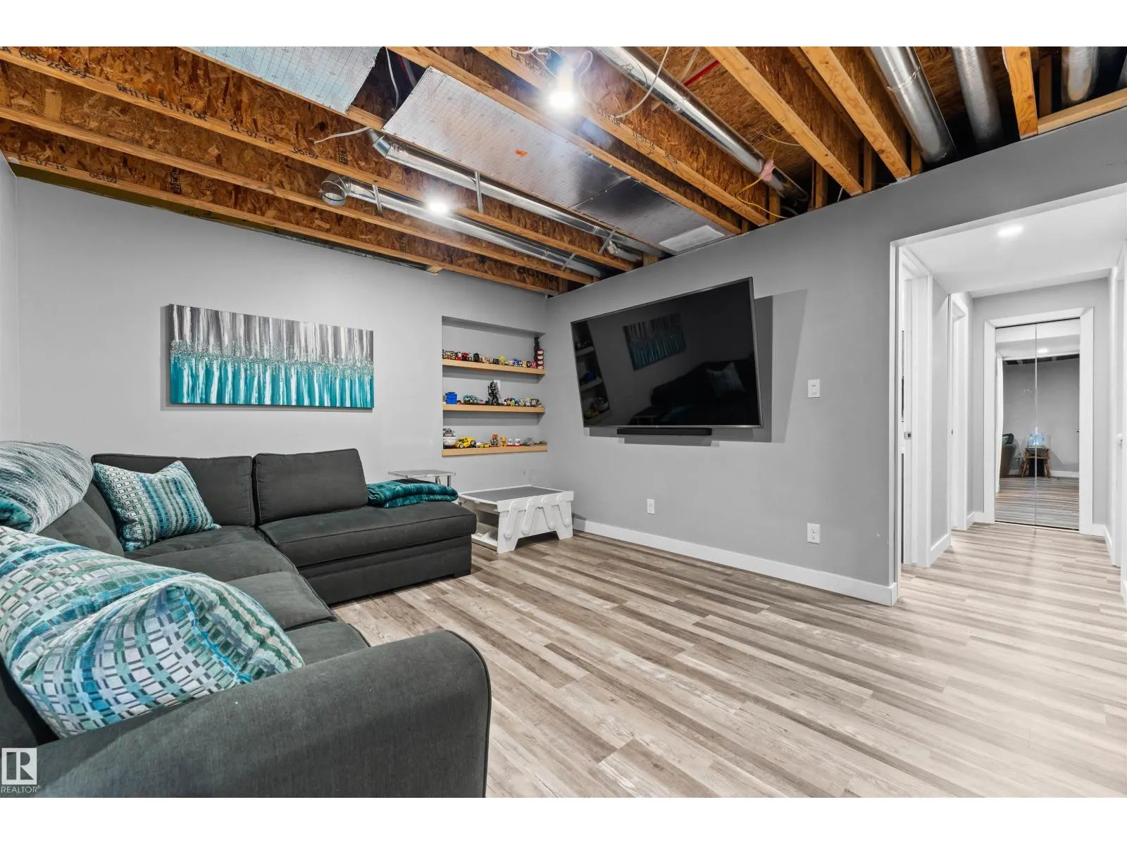 3815 170 AV NW