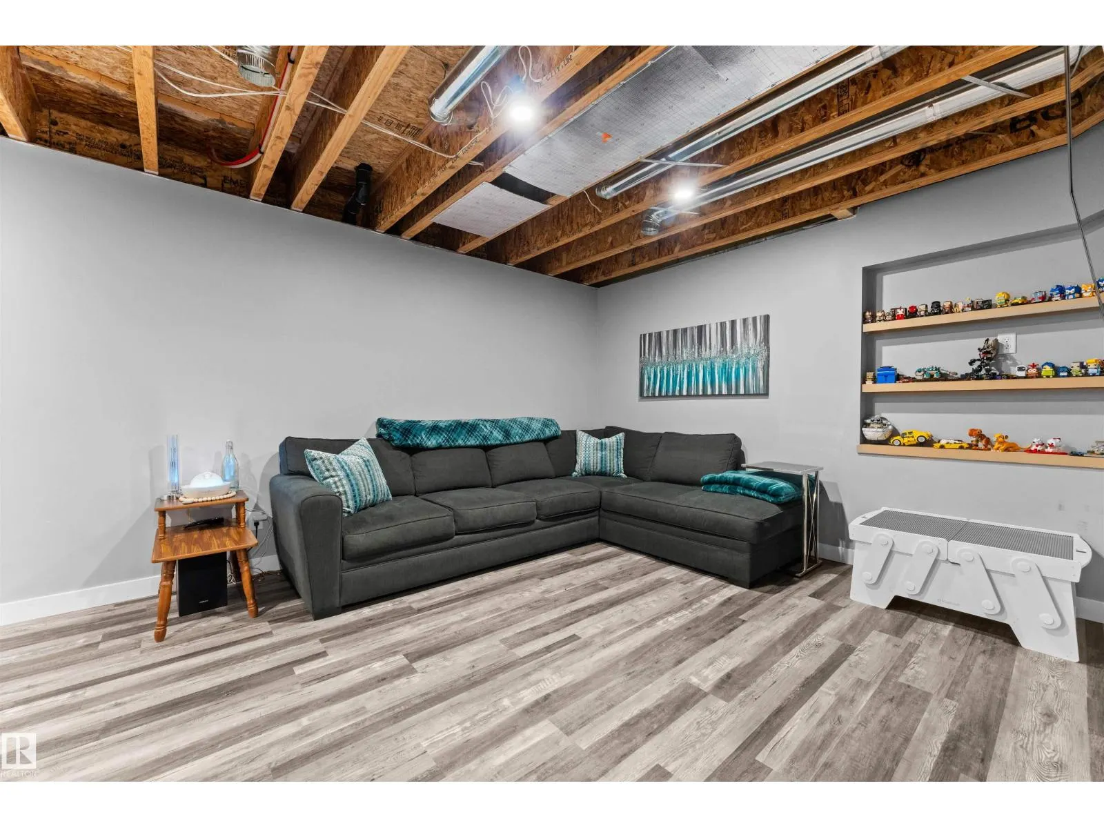3815 170 AV NW