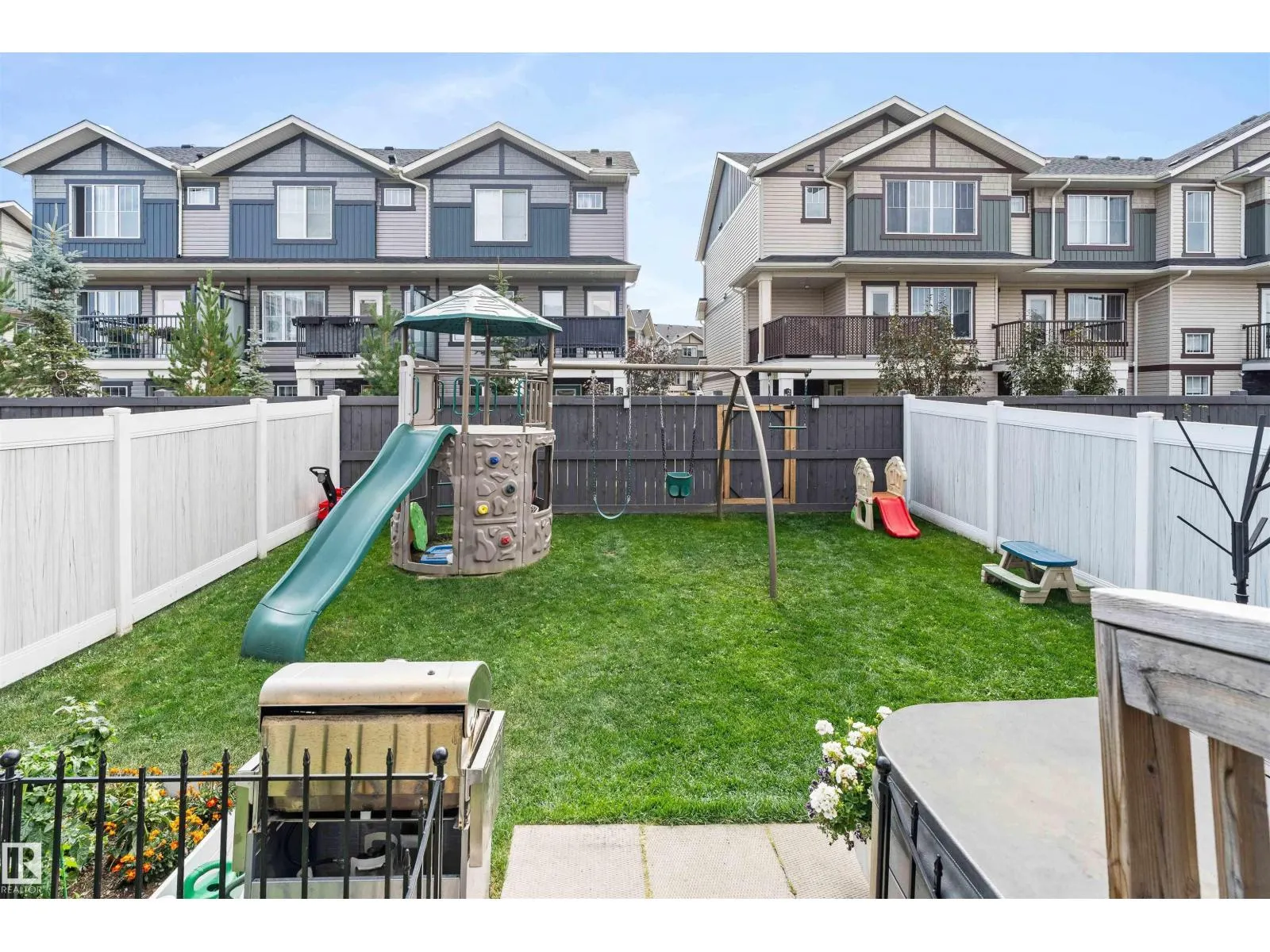 3815 170 AV NW