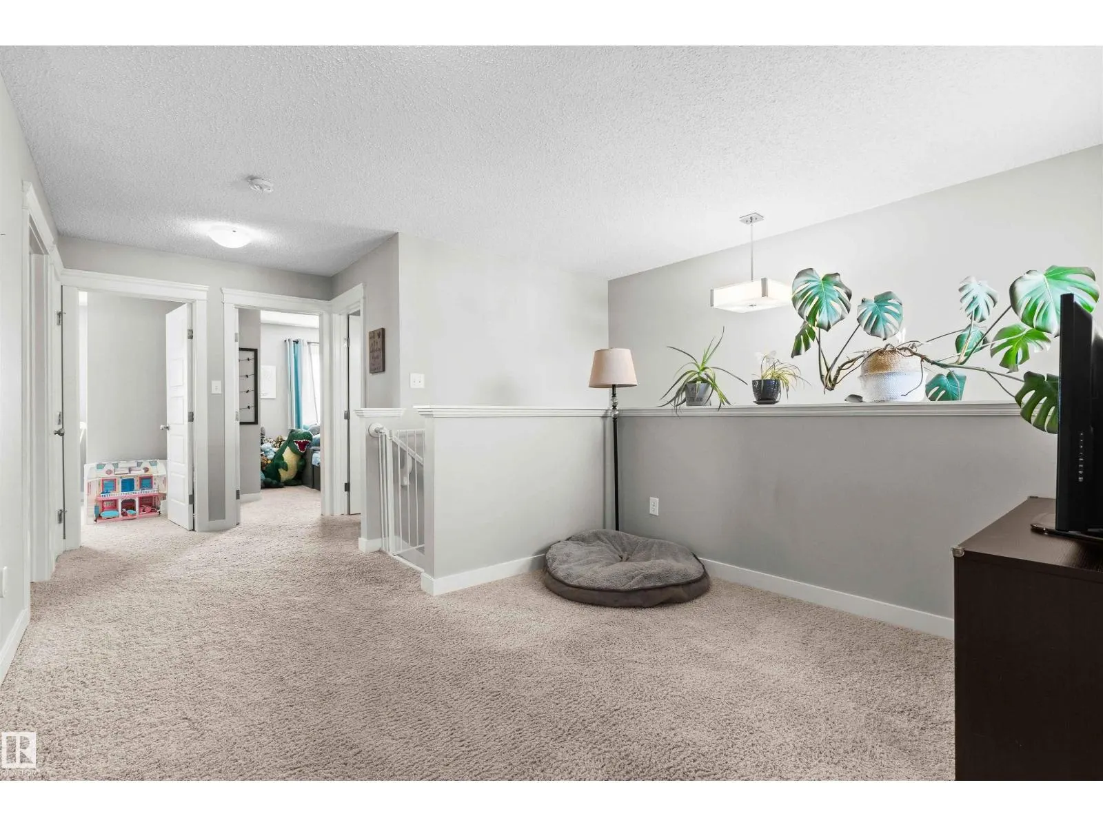 3815 170 AV NW