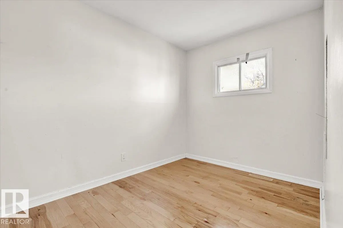 10522 161 ST NW