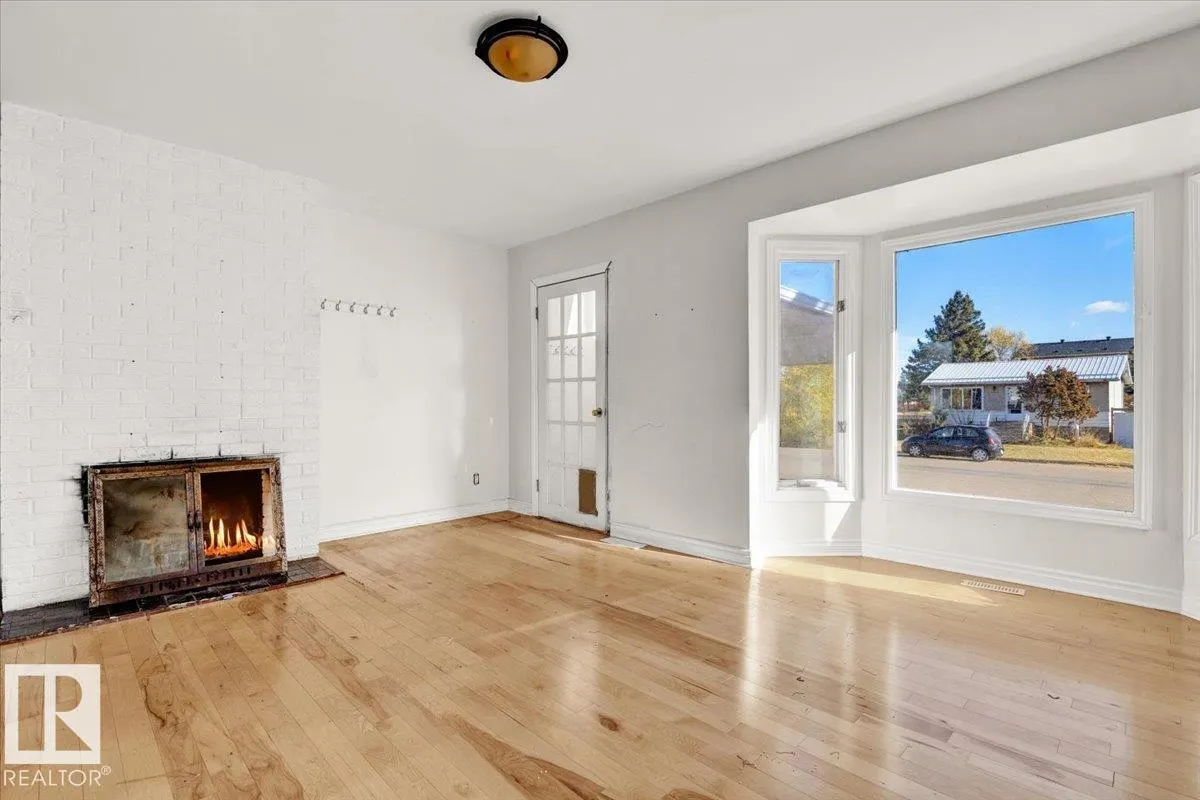 10522 161 ST NW