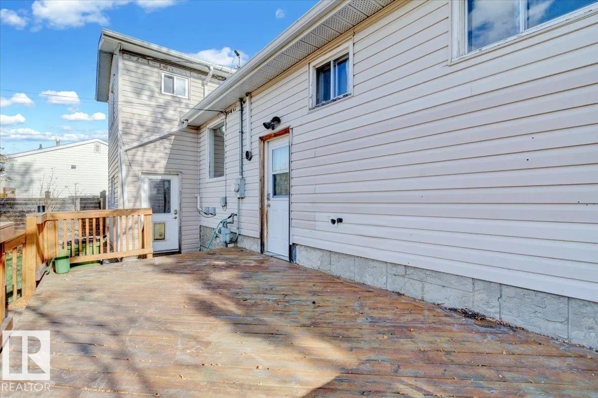 10522 161 ST NW