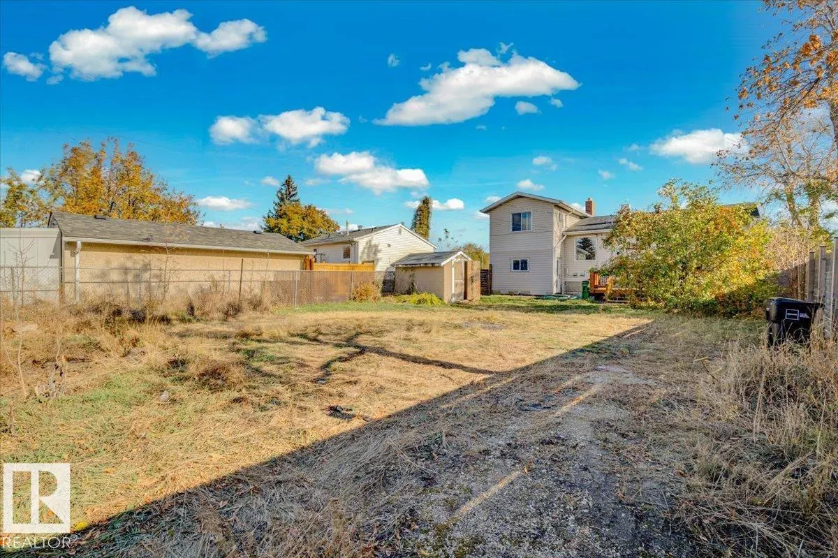 10522 161 ST NW
