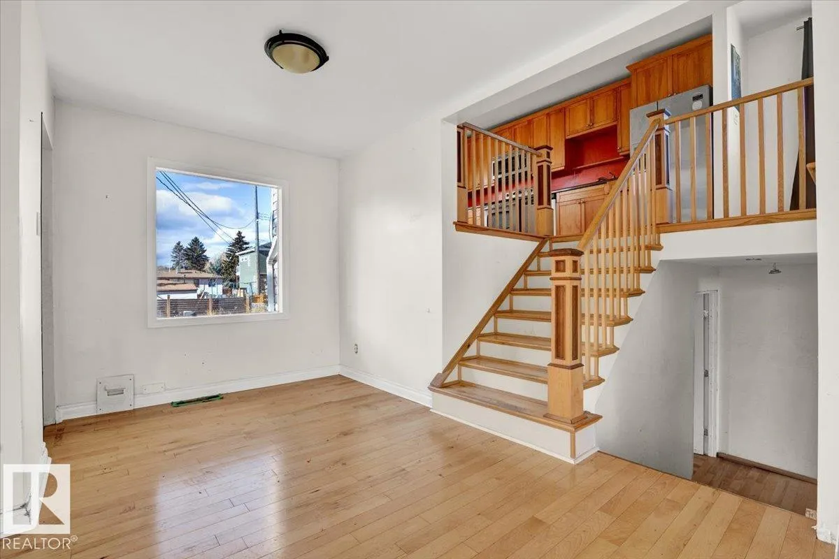 10522 161 ST NW
