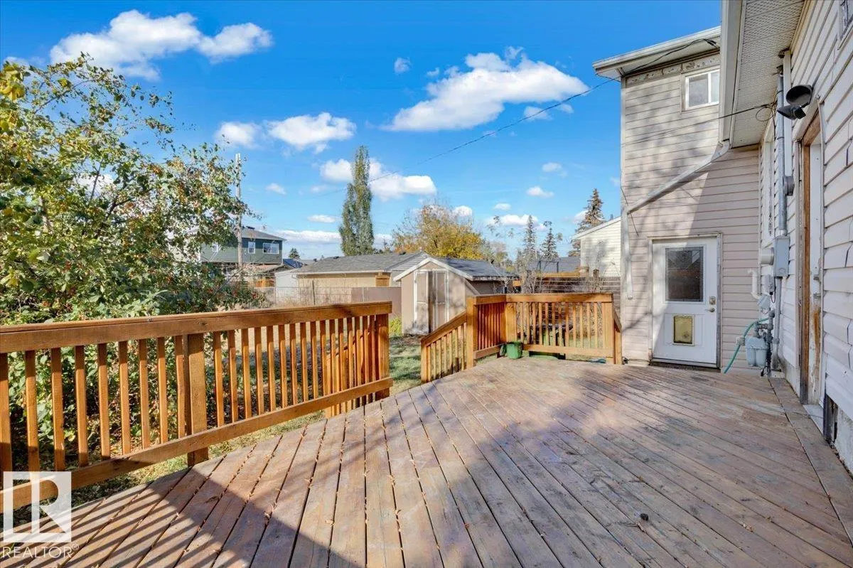 10522 161 ST NW