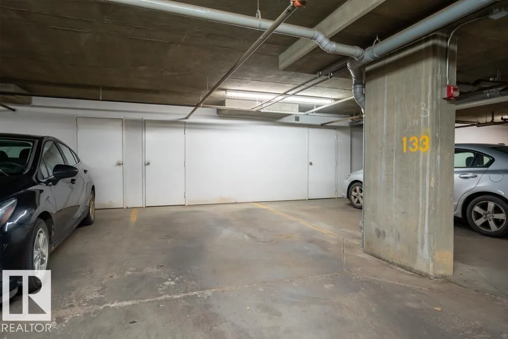 #403 11803 22 AV SW
