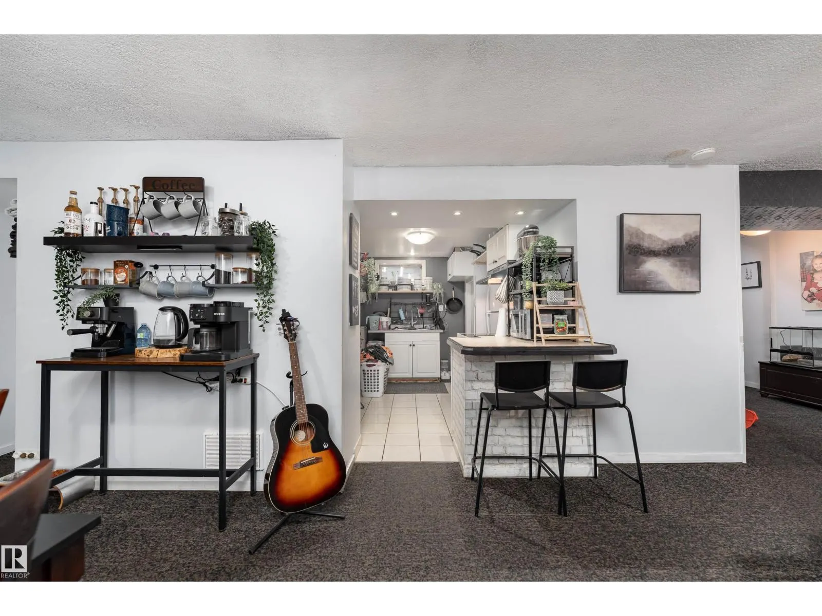 8207 169 ST NW