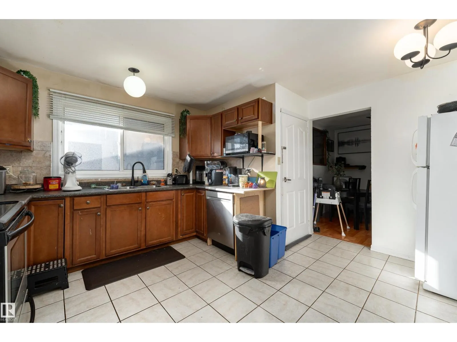 8207 169 ST NW