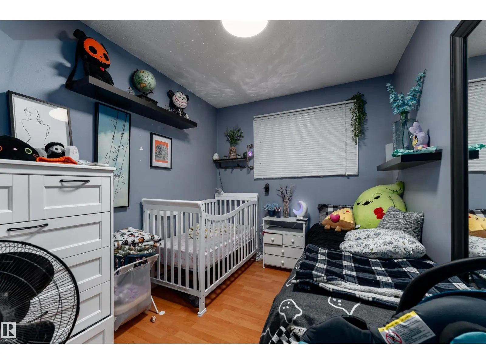 8207 169 ST NW