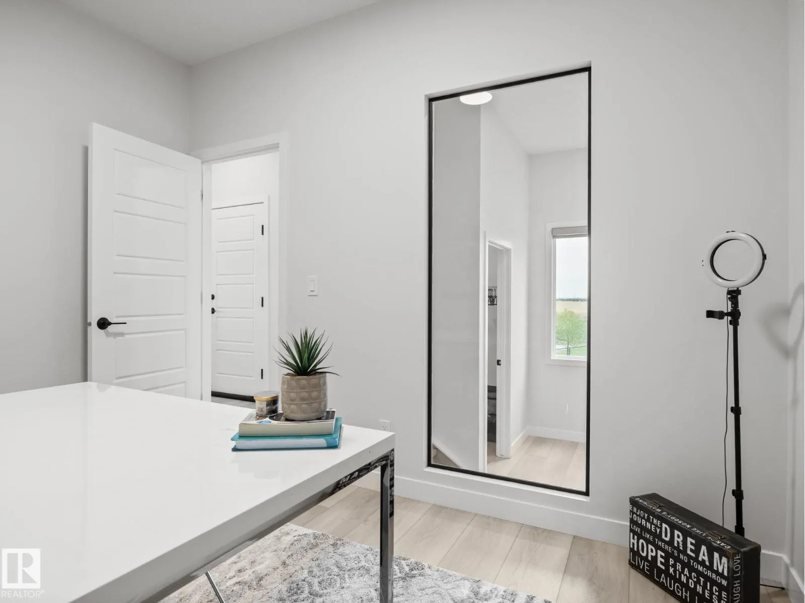 20309 25A AV NW
