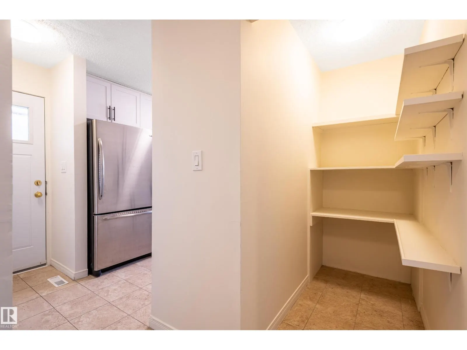 13341 47 ST NW