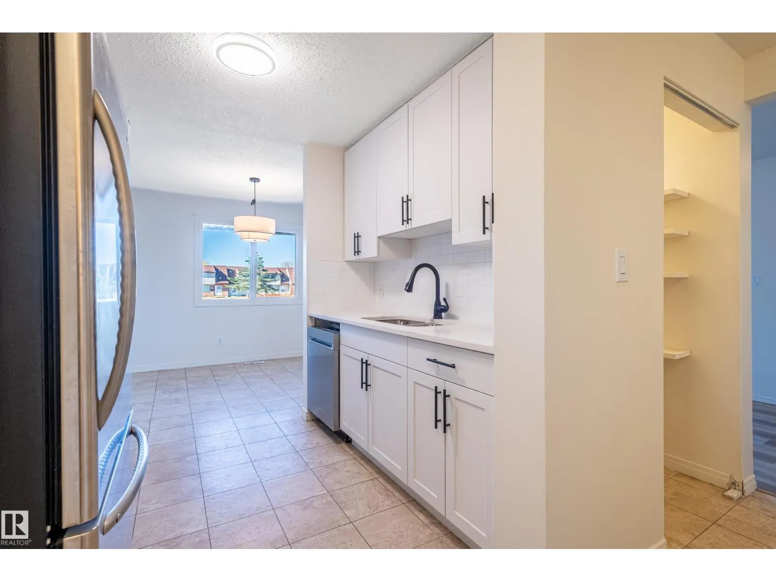 13341 47 ST NW