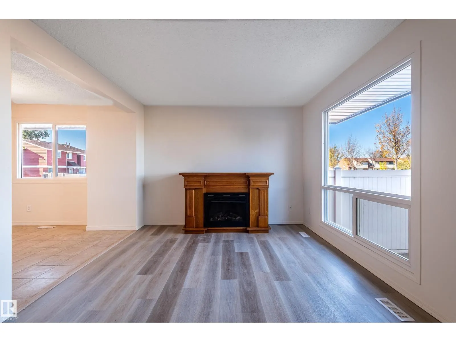 13341 47 ST NW