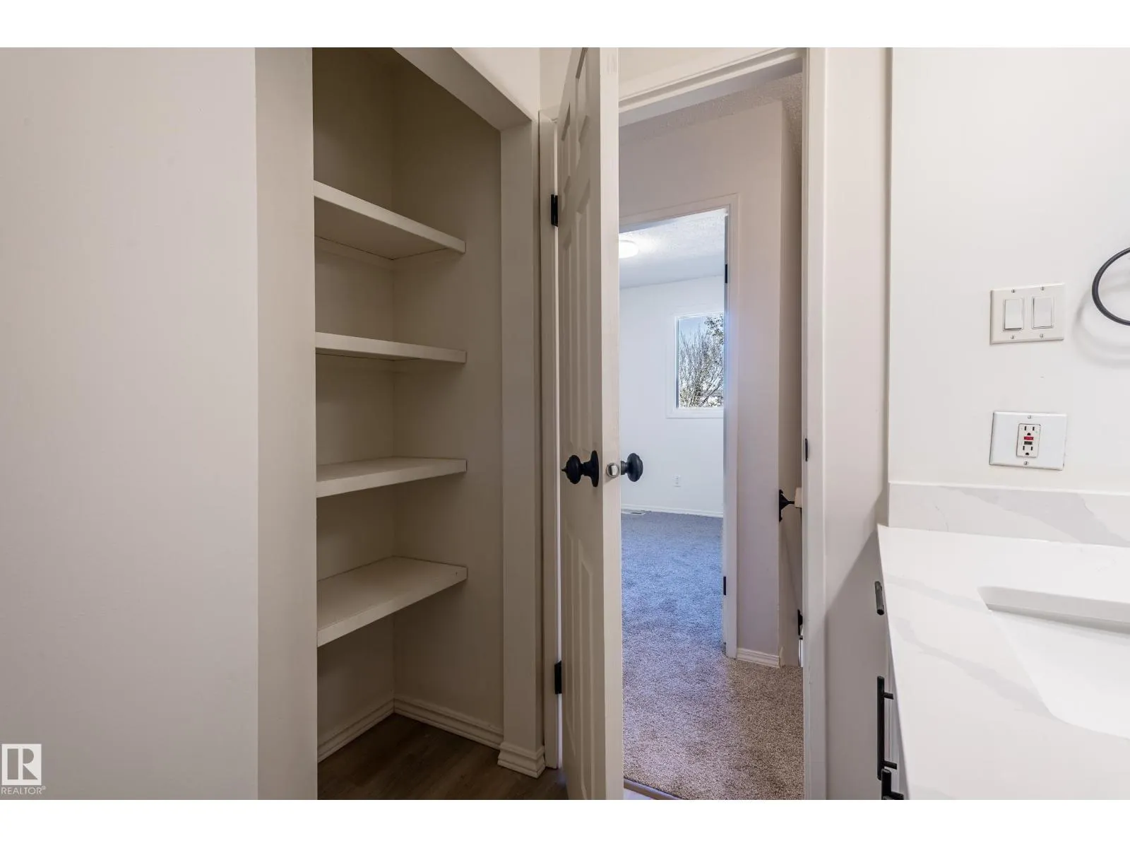 13341 47 ST NW