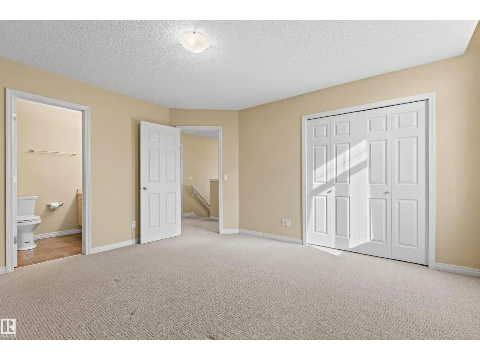 #63 1128 156 ST NW