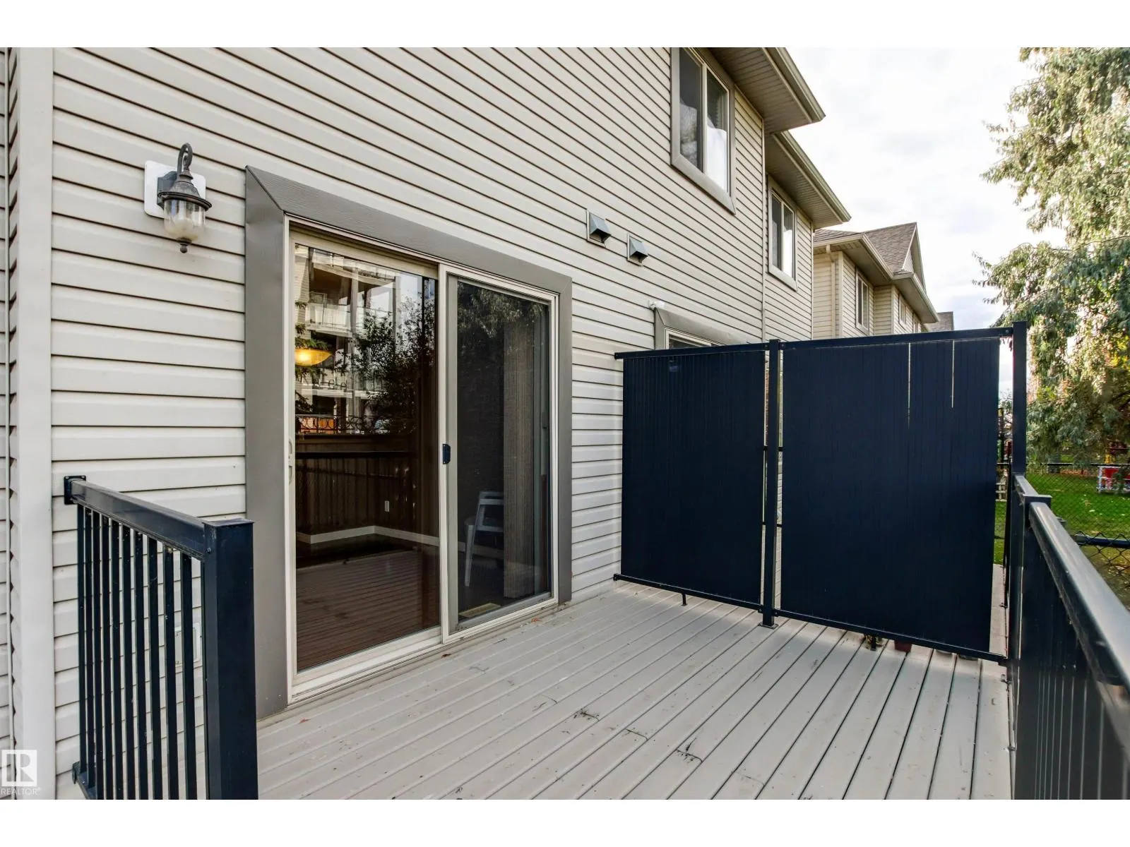 #63 1128 156 ST NW