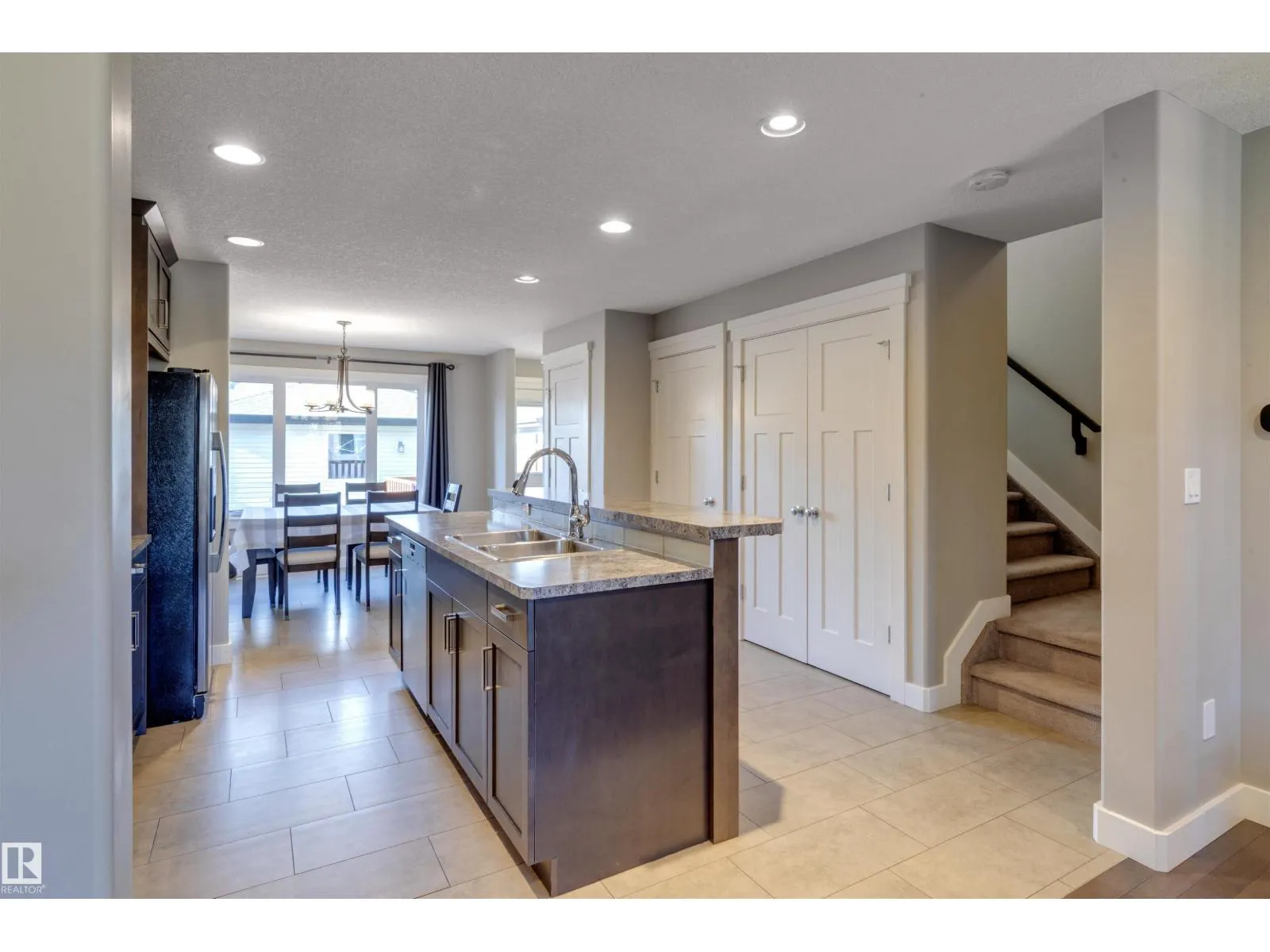 124 ALLARD WY