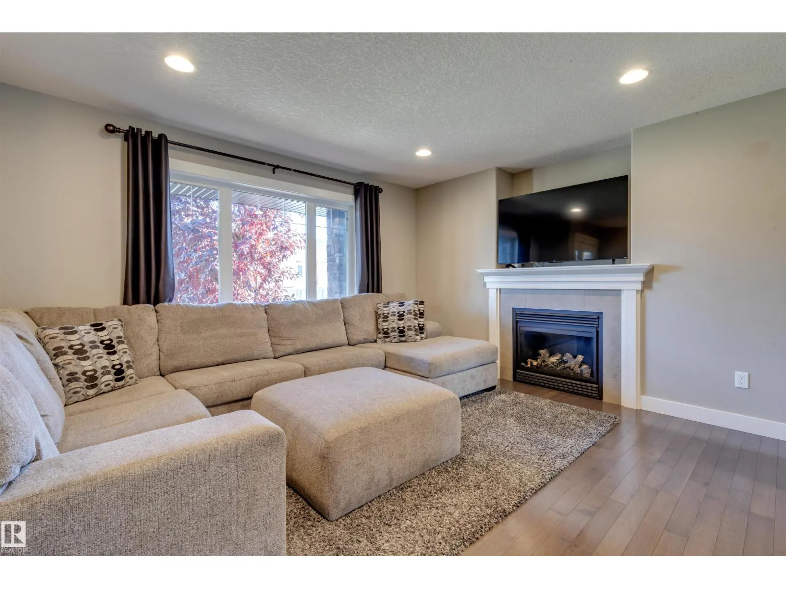 124 ALLARD WY