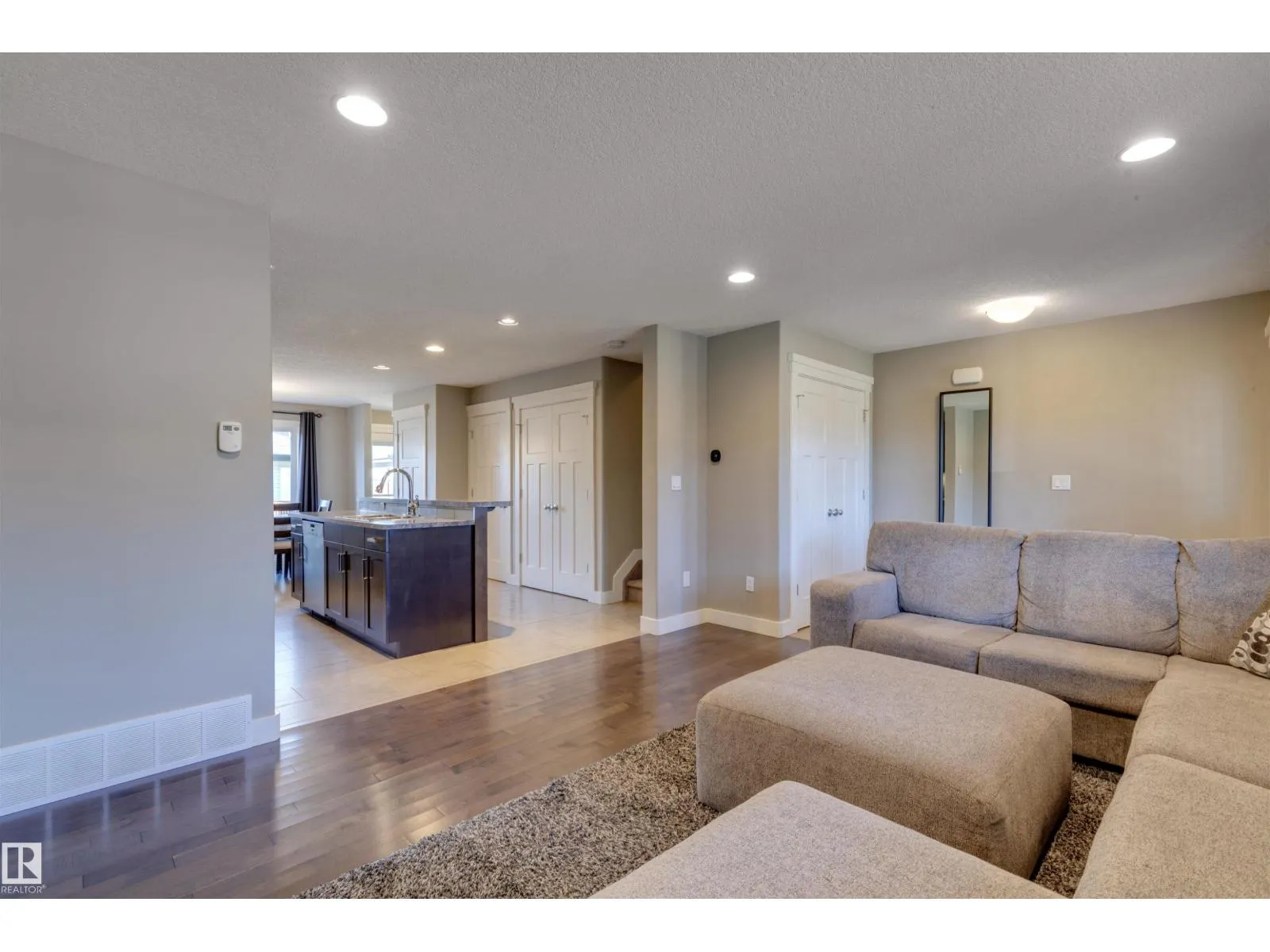 124 ALLARD WY