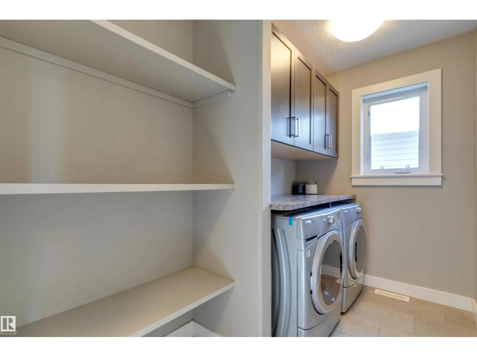 124 ALLARD WY
