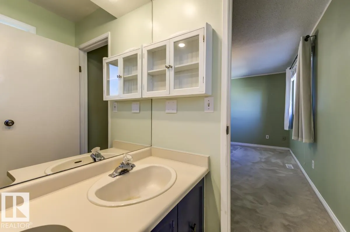 17920 76 AV NW