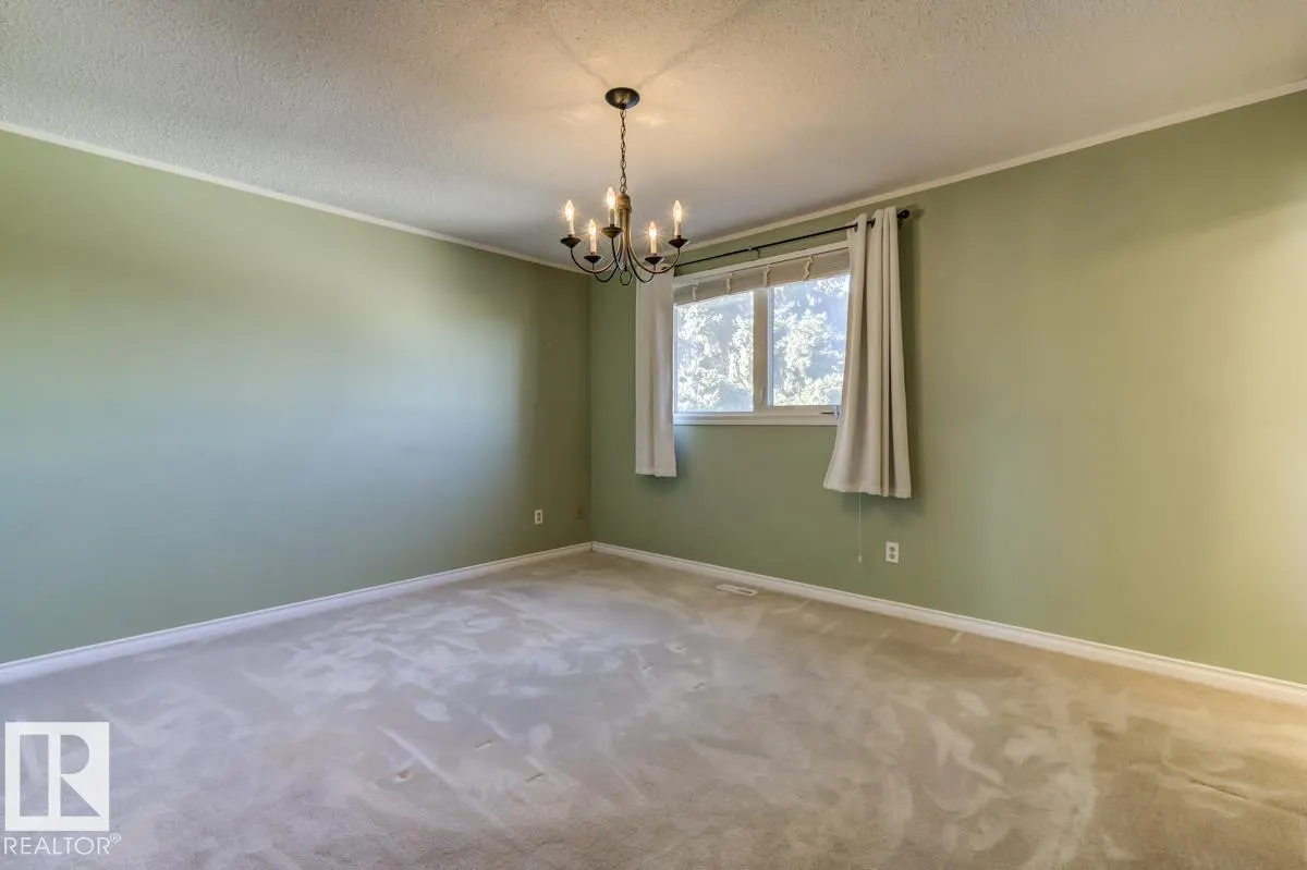 17920 76 AV NW