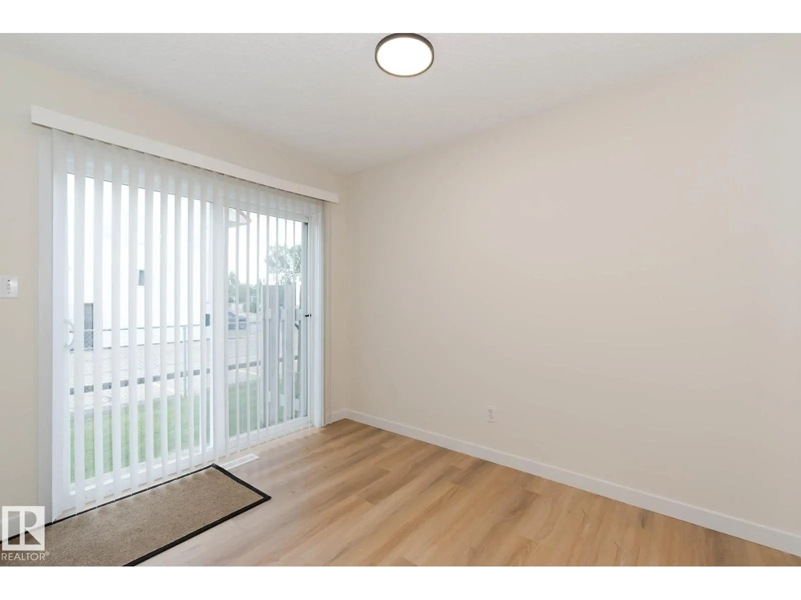 #1305 610 KING ST
