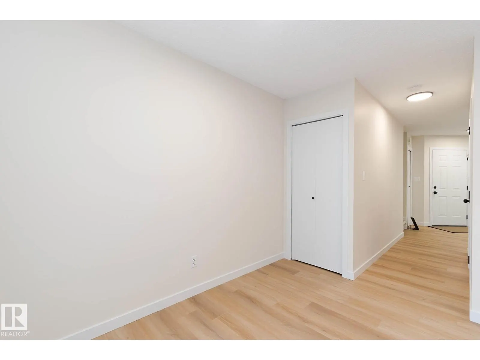 #1305 610 KING ST