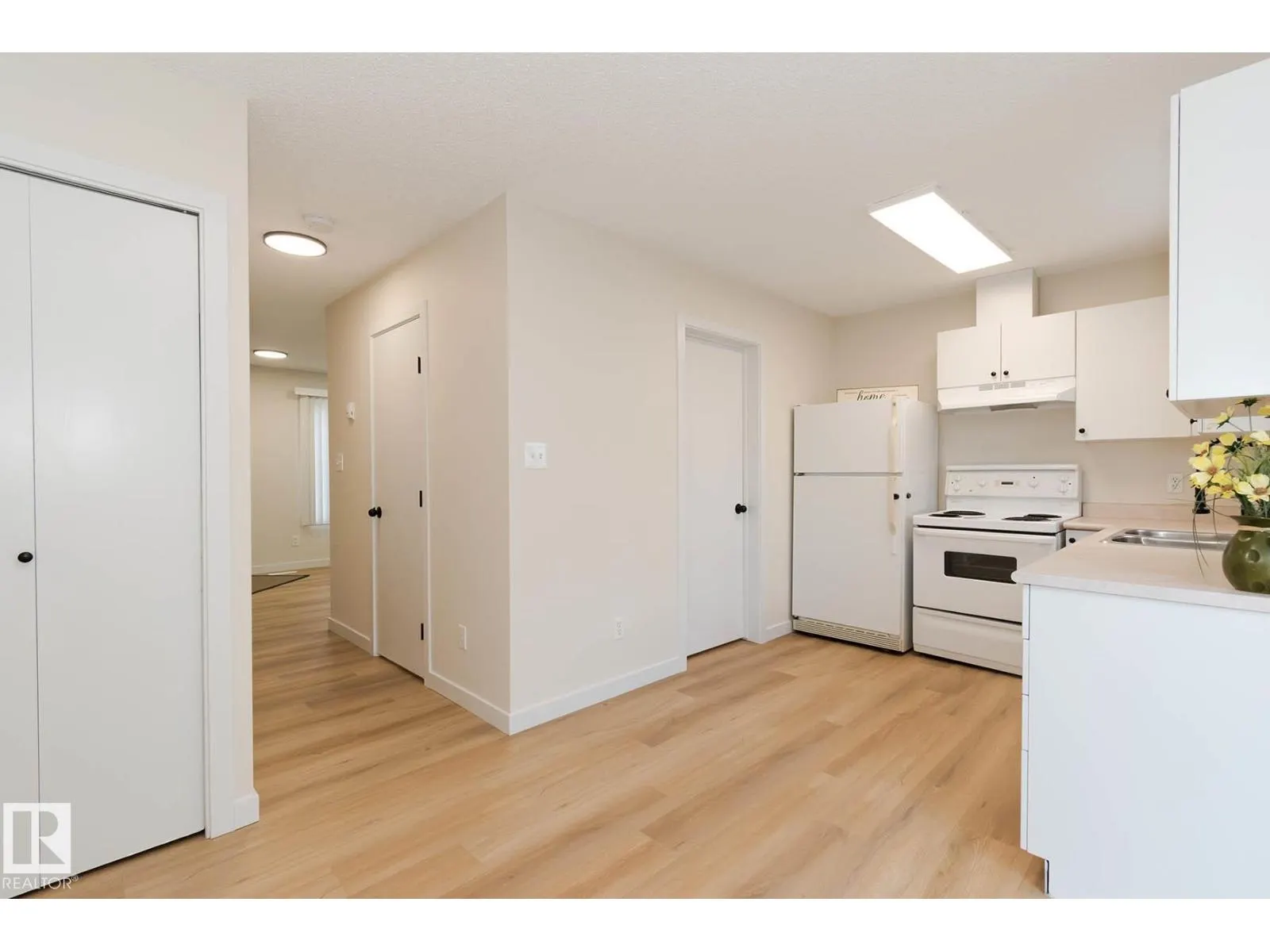 #1305 610 KING ST