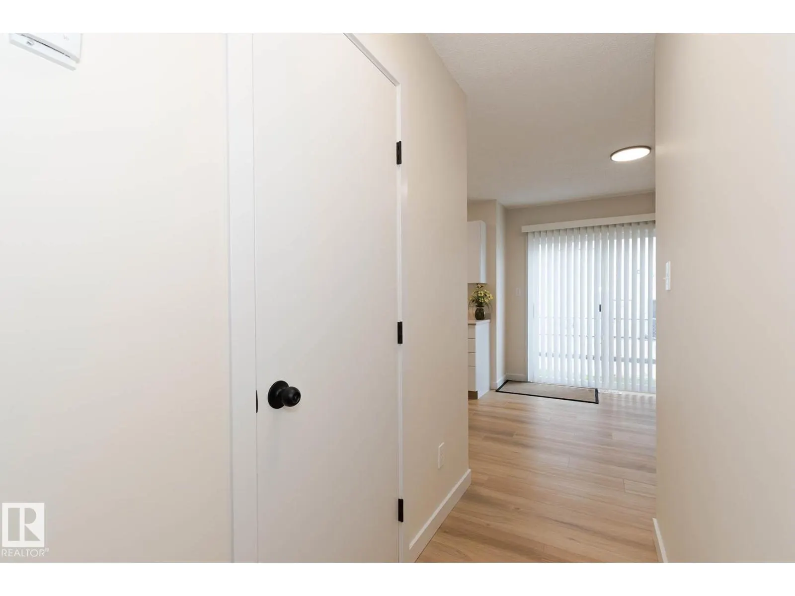 #1305 610 KING ST