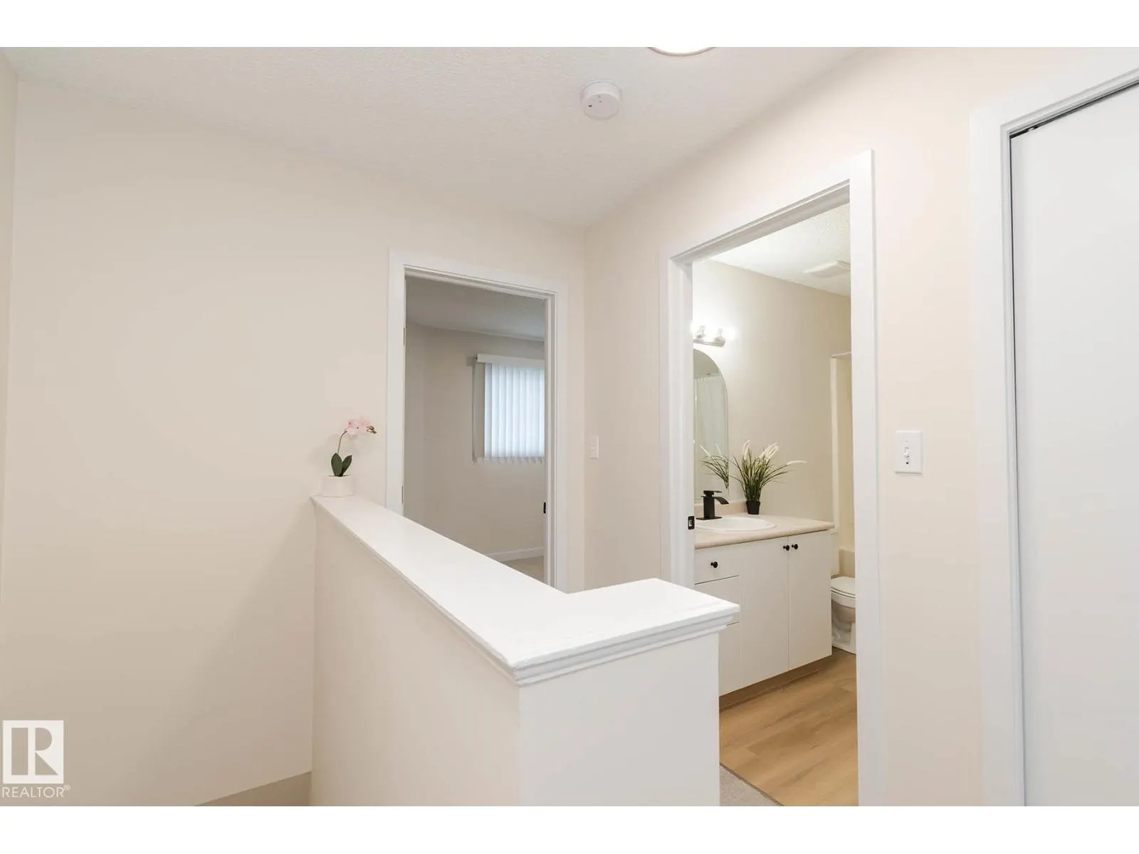 #1305 610 KING ST