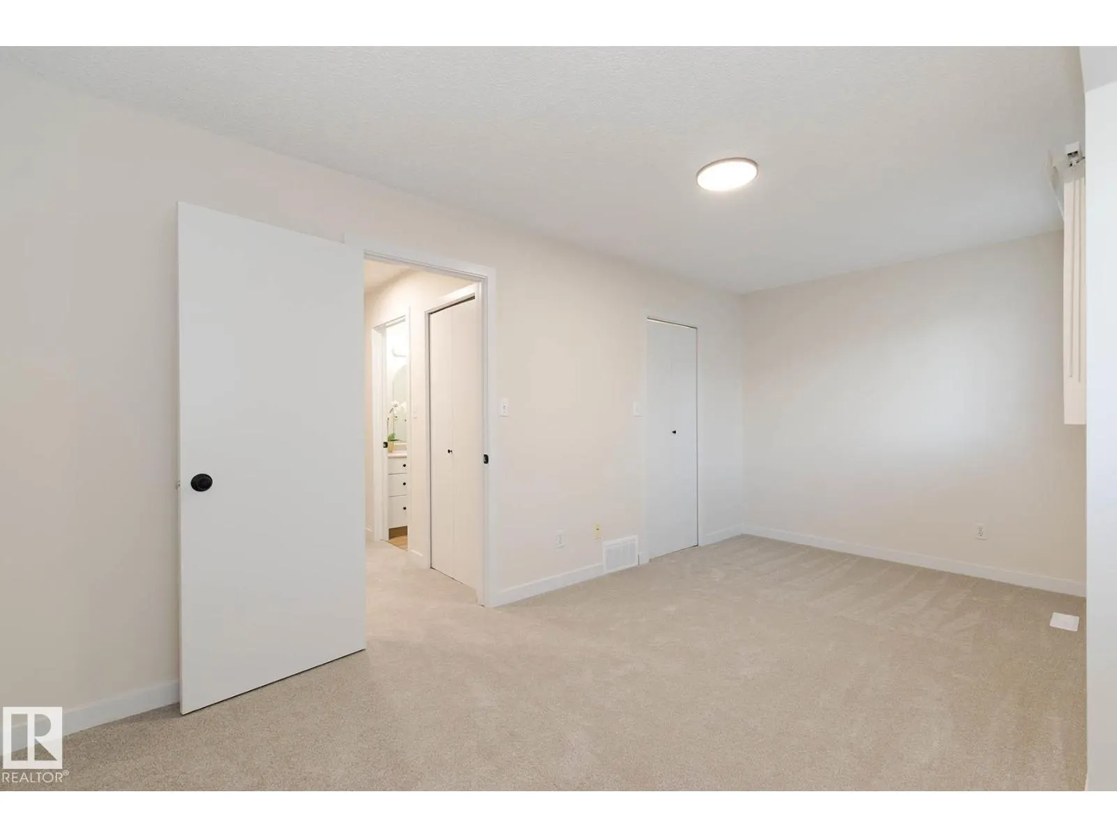 #1305 610 KING ST