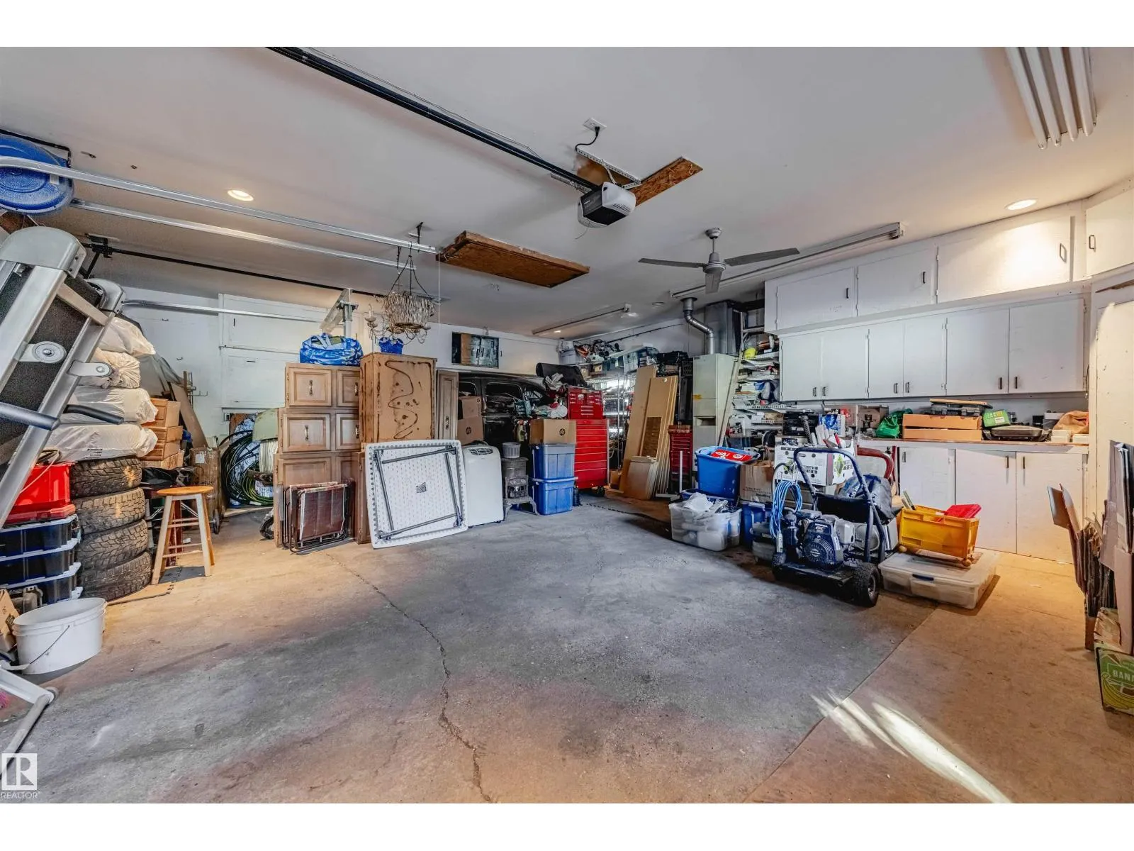 15 WILLIAM HUSTLER CR NW NW