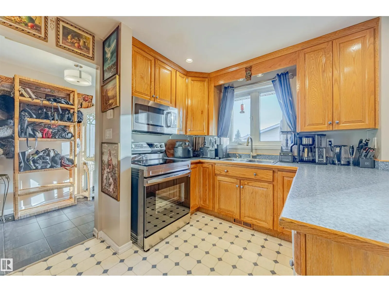 15 WILLIAM HUSTLER CR NW NW