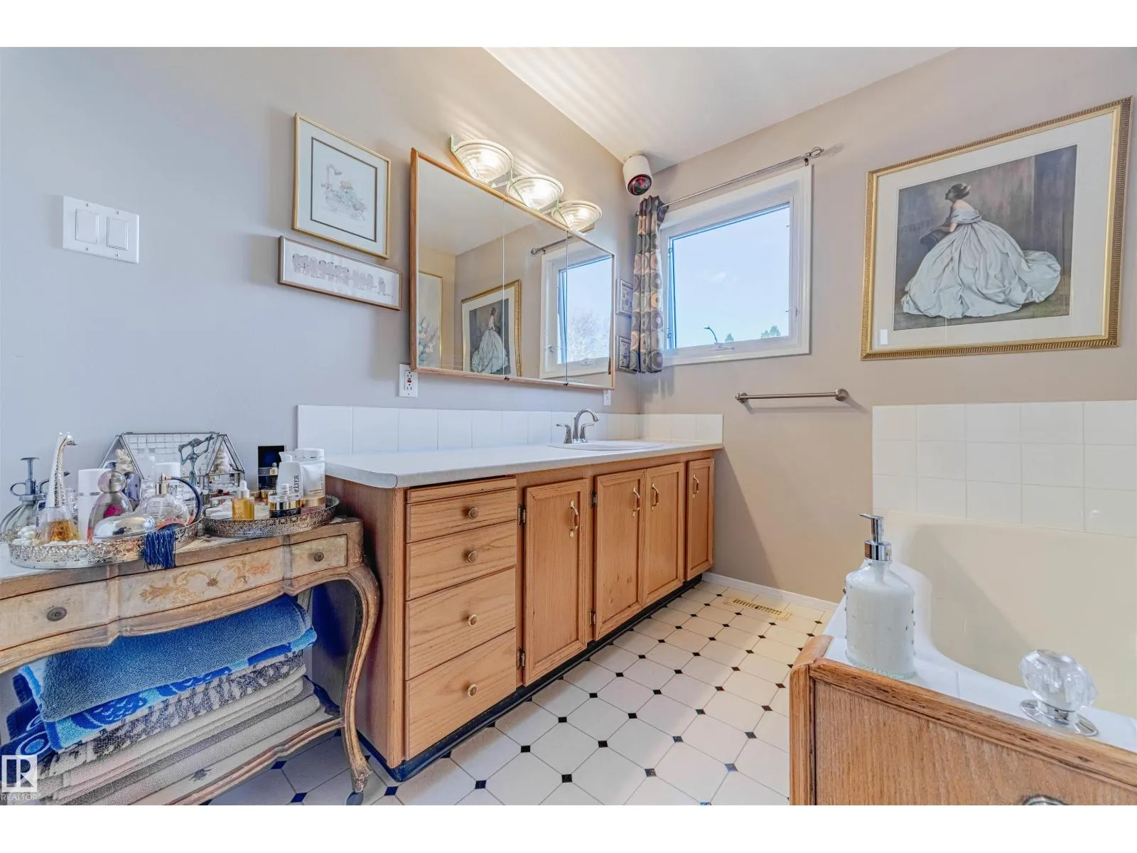 15 WILLIAM HUSTLER CR NW NW