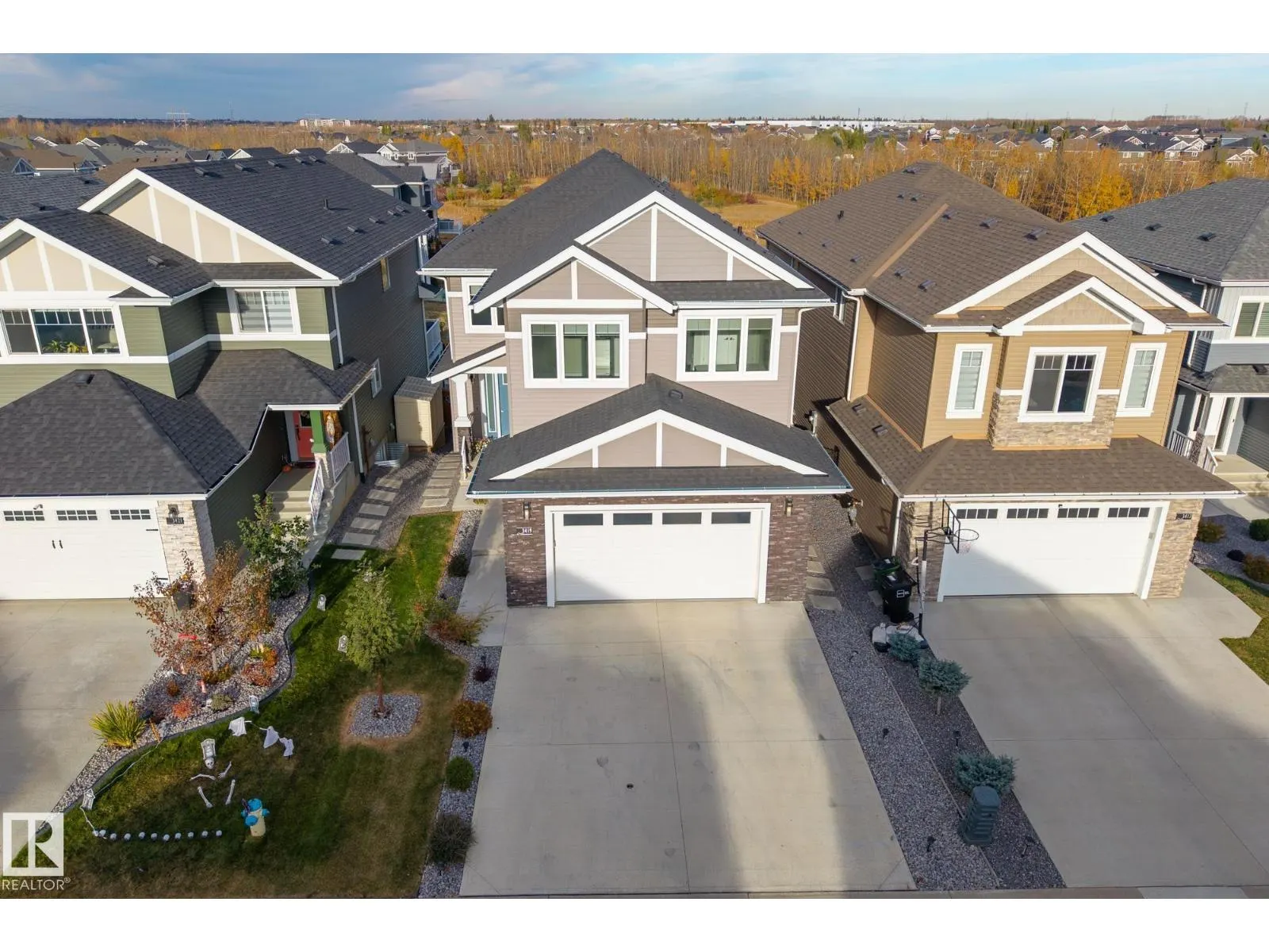 3419 CHICKADEE DR NW