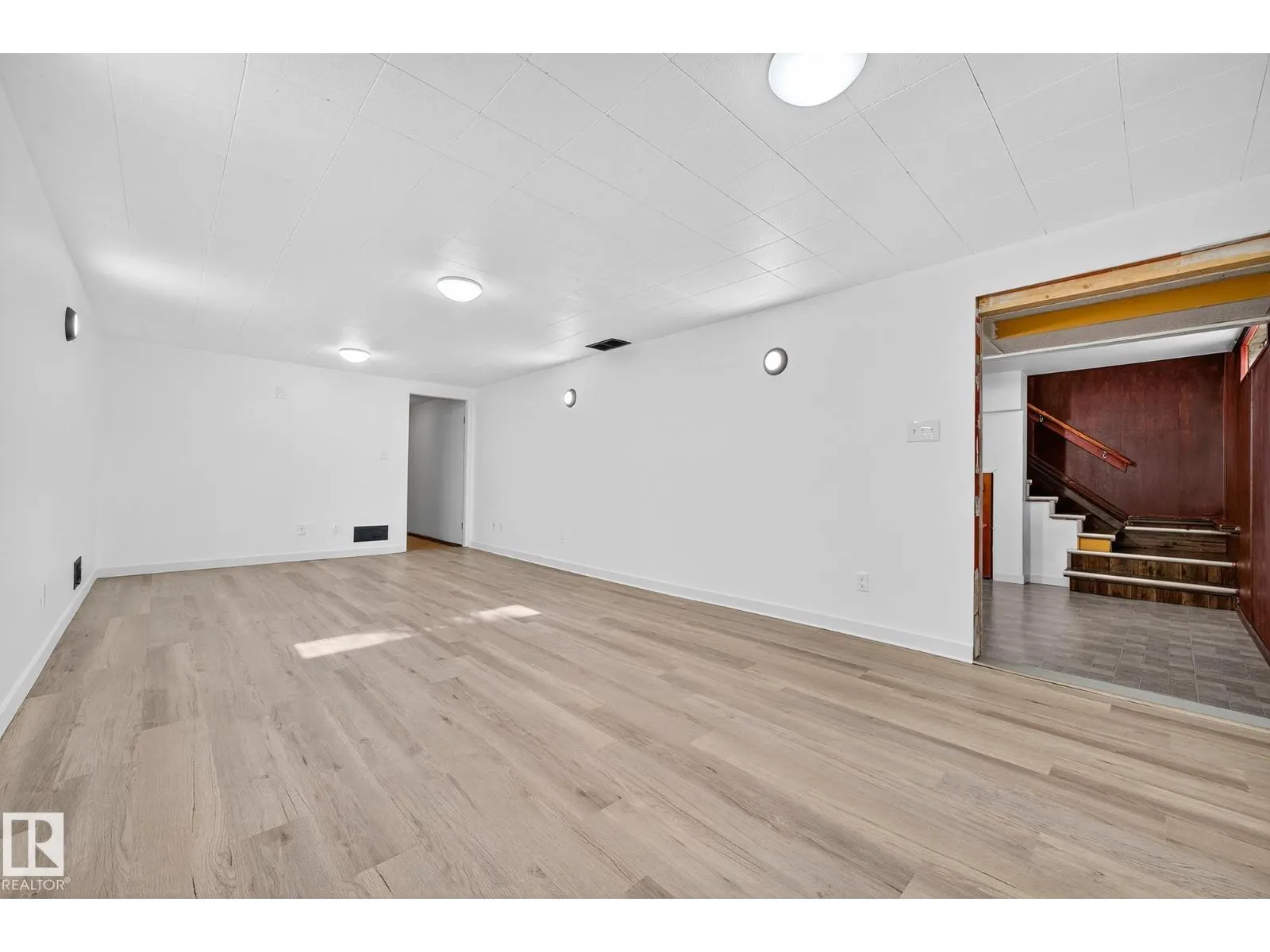 13932 117 AV NW