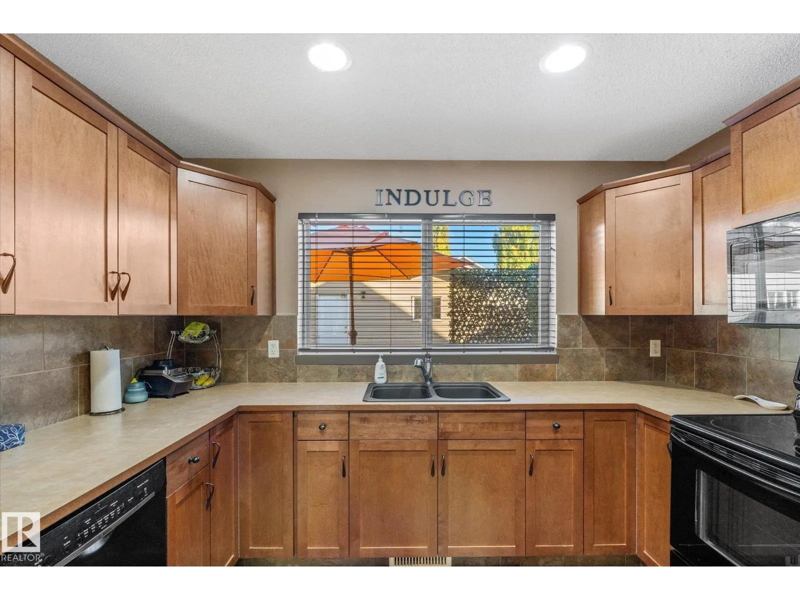 123 63 ST SW