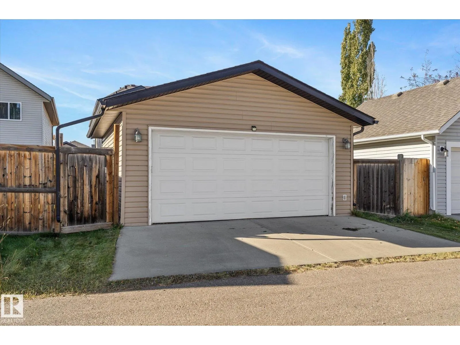 123 63 ST SW