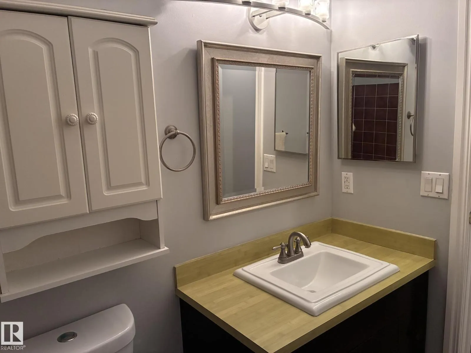 #17 10721 116 ST NW