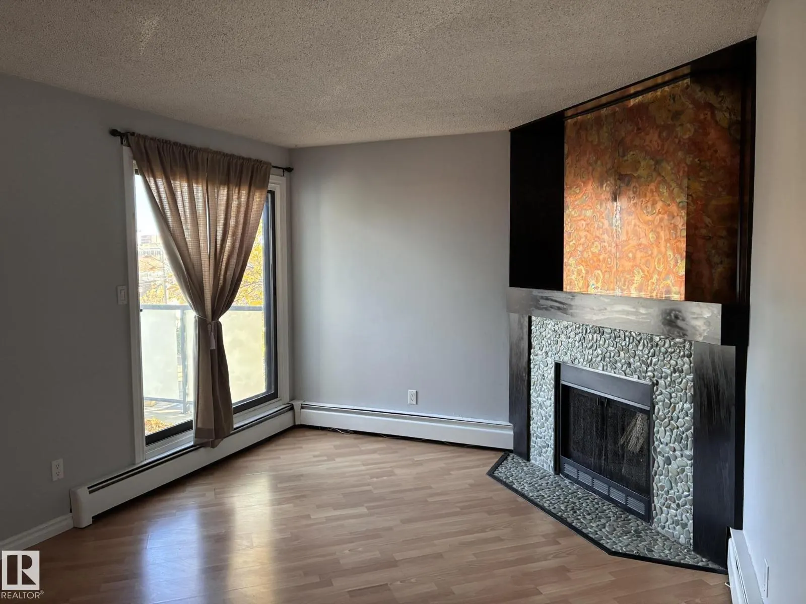 #17 10721 116 ST NW