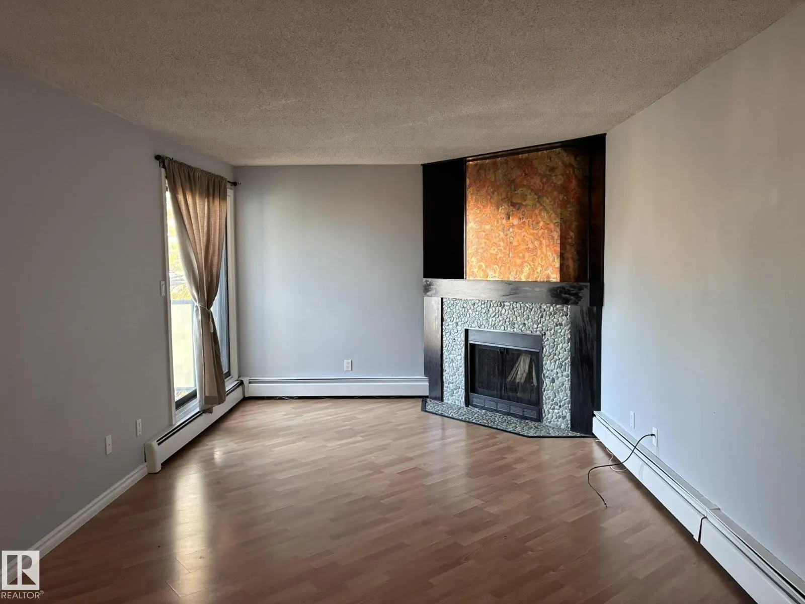 #17 10721 116 ST NW