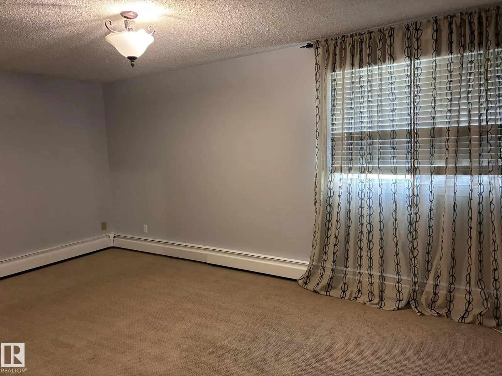 #17 10721 116 ST NW