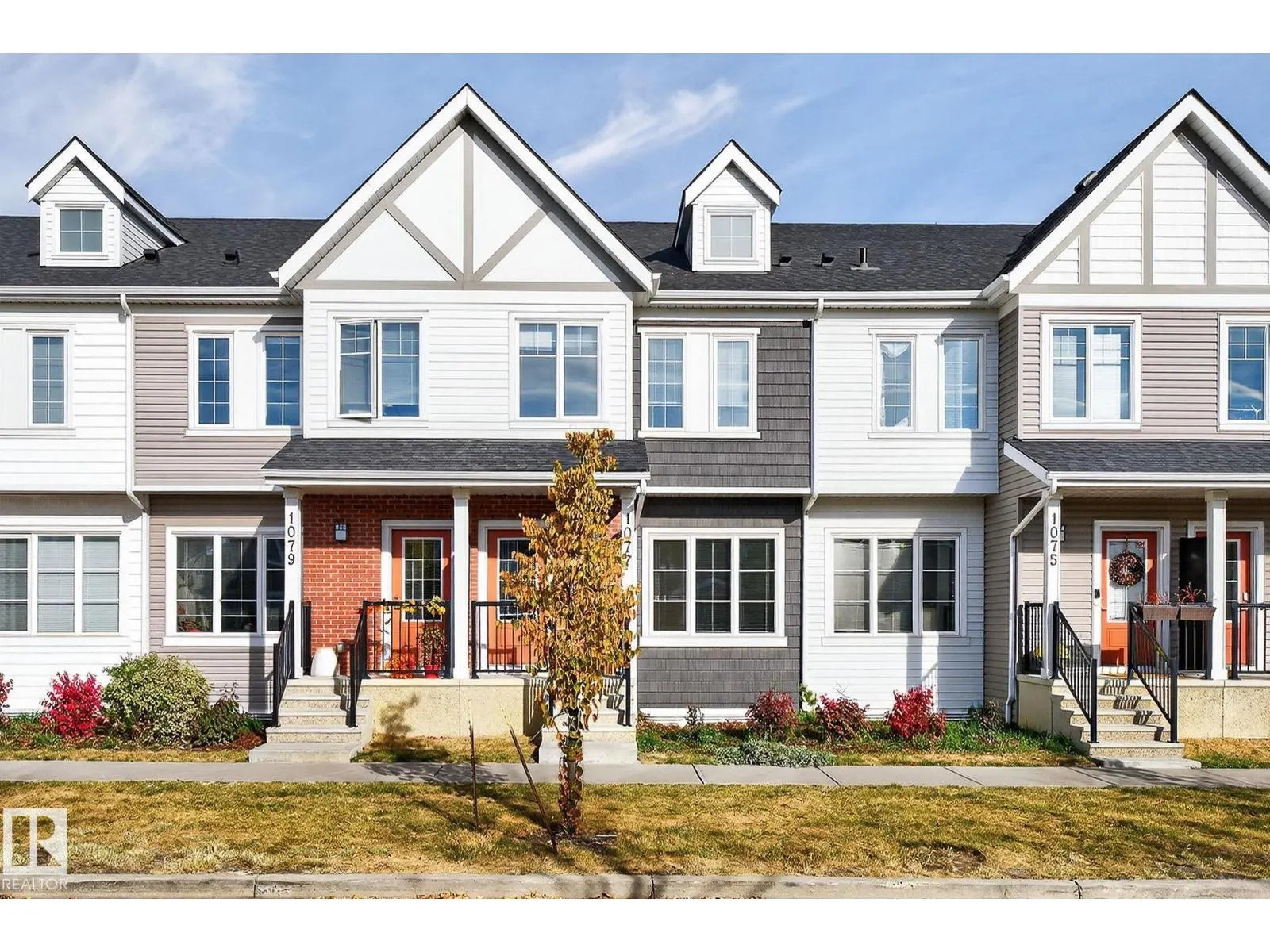 1077 Gault BV NW